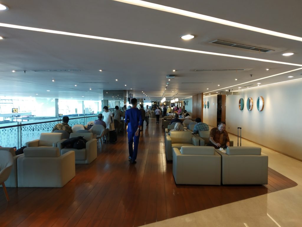 Lounge Review: Garuda Indonesia Executive Lounge Terminal 3 Domestik ...