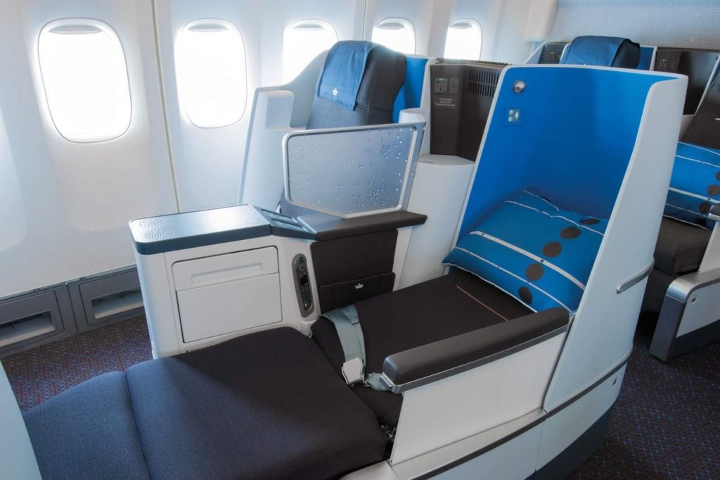 KLM 777 Business Class - PinterPoin