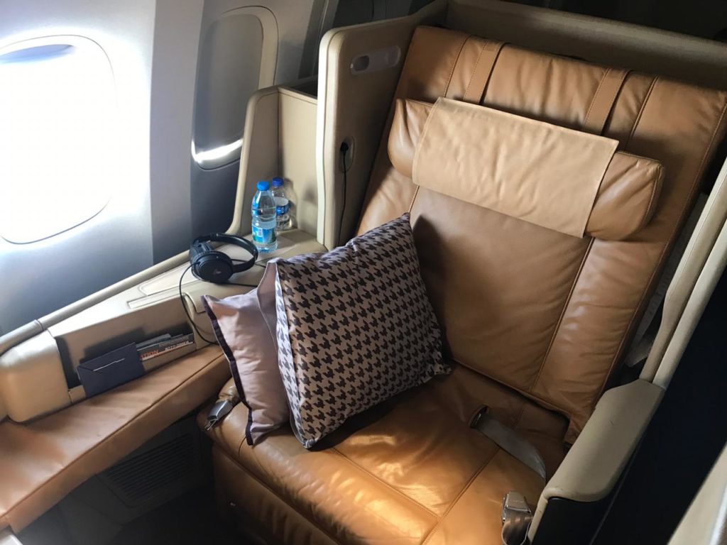 Singapore Airlines Business Class 777-200ER