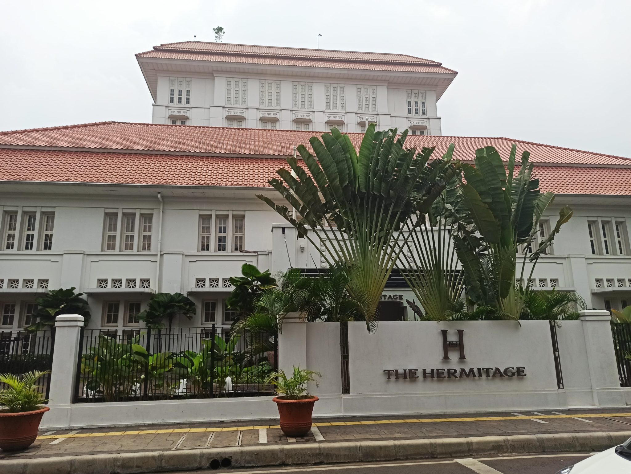 The Hermitage A Tribute Portfolio Hotel Jakarta - Perumperindo.co.id