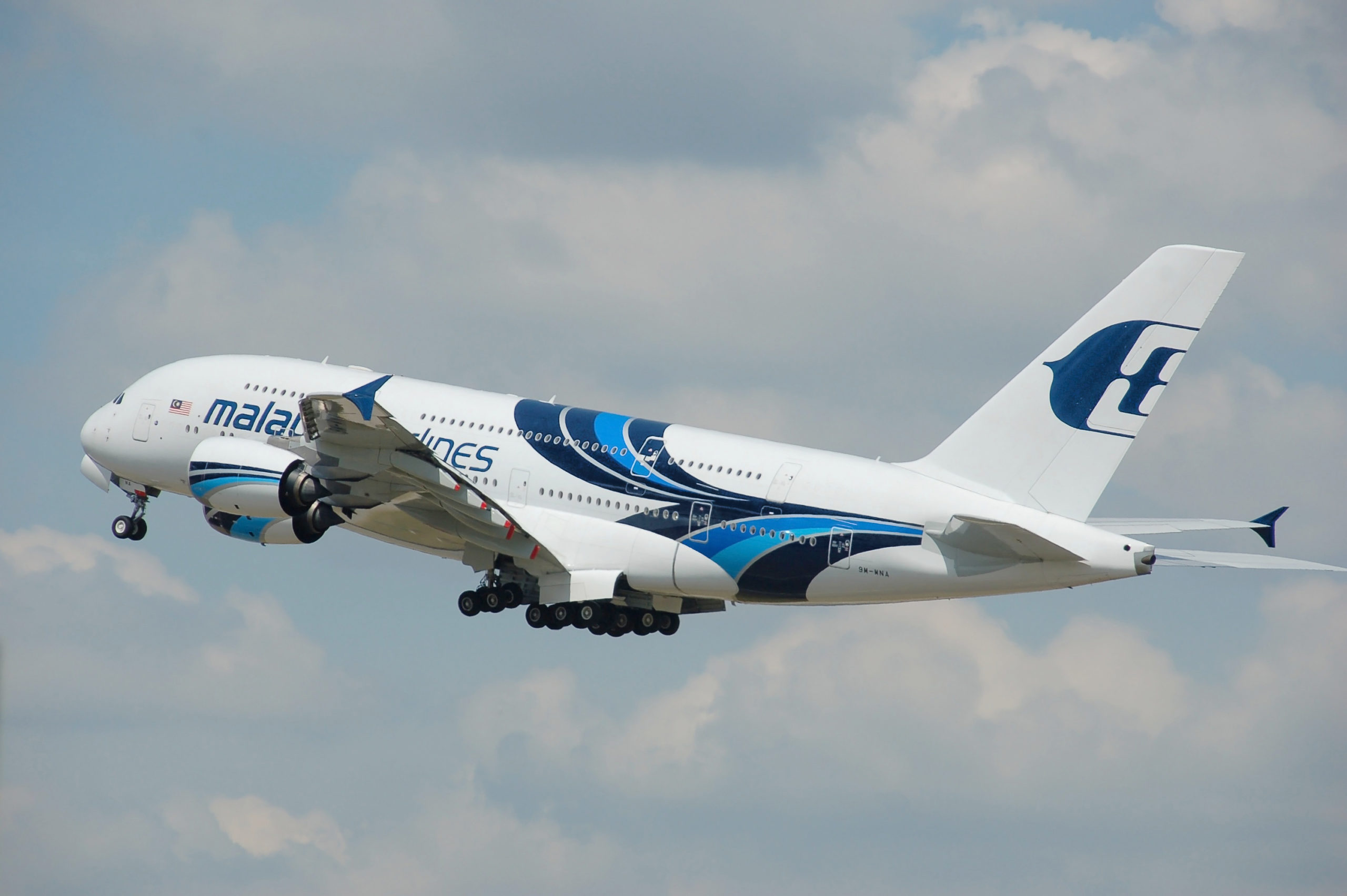 Malaysia Airlines Pensiunkan Seluruh Armada Airbus A380 | PinterPoin