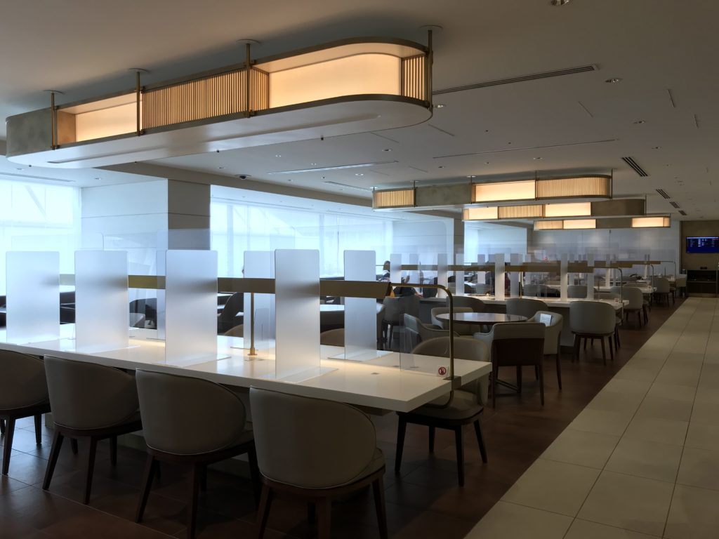 Review Japan Airlines First Class Lounge Tokyo Narita | PinterPoin