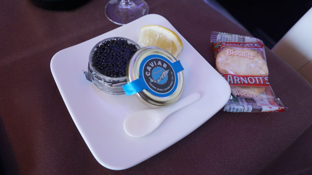 Review Japan Airlines First Class Boeing 777-300ER Tokyo Narita New York JFK | PinterPoin