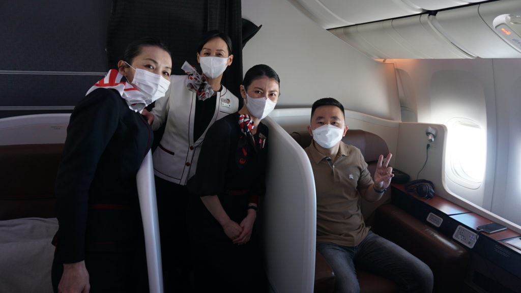 Review Japan Airlines First Class Boeing 777-300ER Tokyo Narita New York JFK | PinterPoin