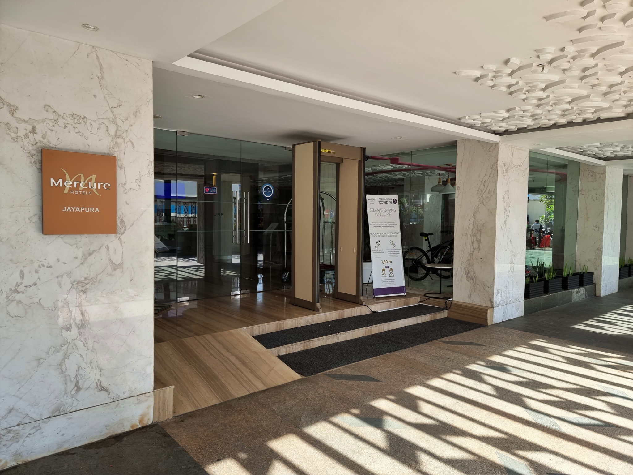 Hotel Review: Mercure Jayapura - PinterPoin